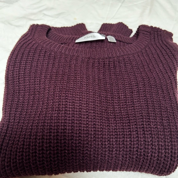 Cloth by RD cold shoulder scoop neck sweater, deep plum. Size XS - Picture 3 of 8